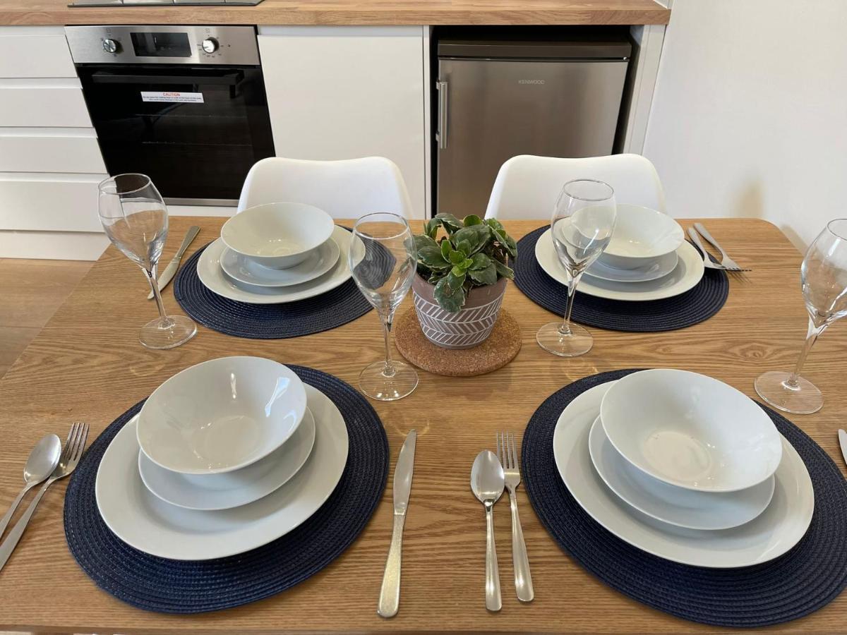 Brand New Montrouge Apartments - Perfect Location!! Portsmouth Ngoại thất bức ảnh